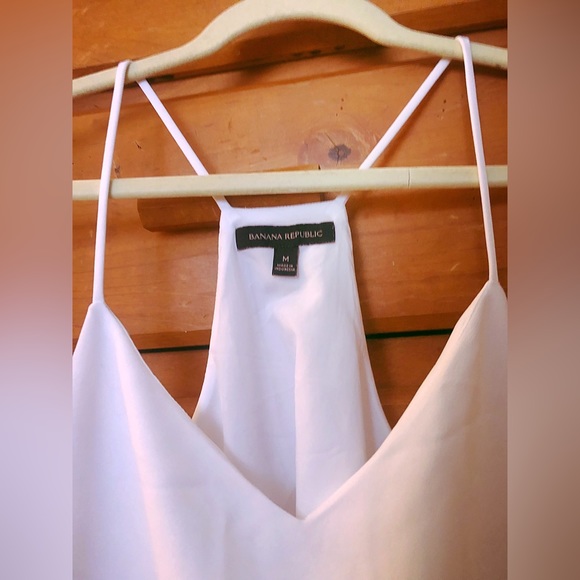 Banana Republic Solid V Neck Cami - Picture 2 of 3